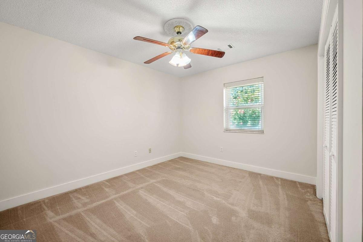 140 Forest Lake Drive Fayetteville - Photo 16