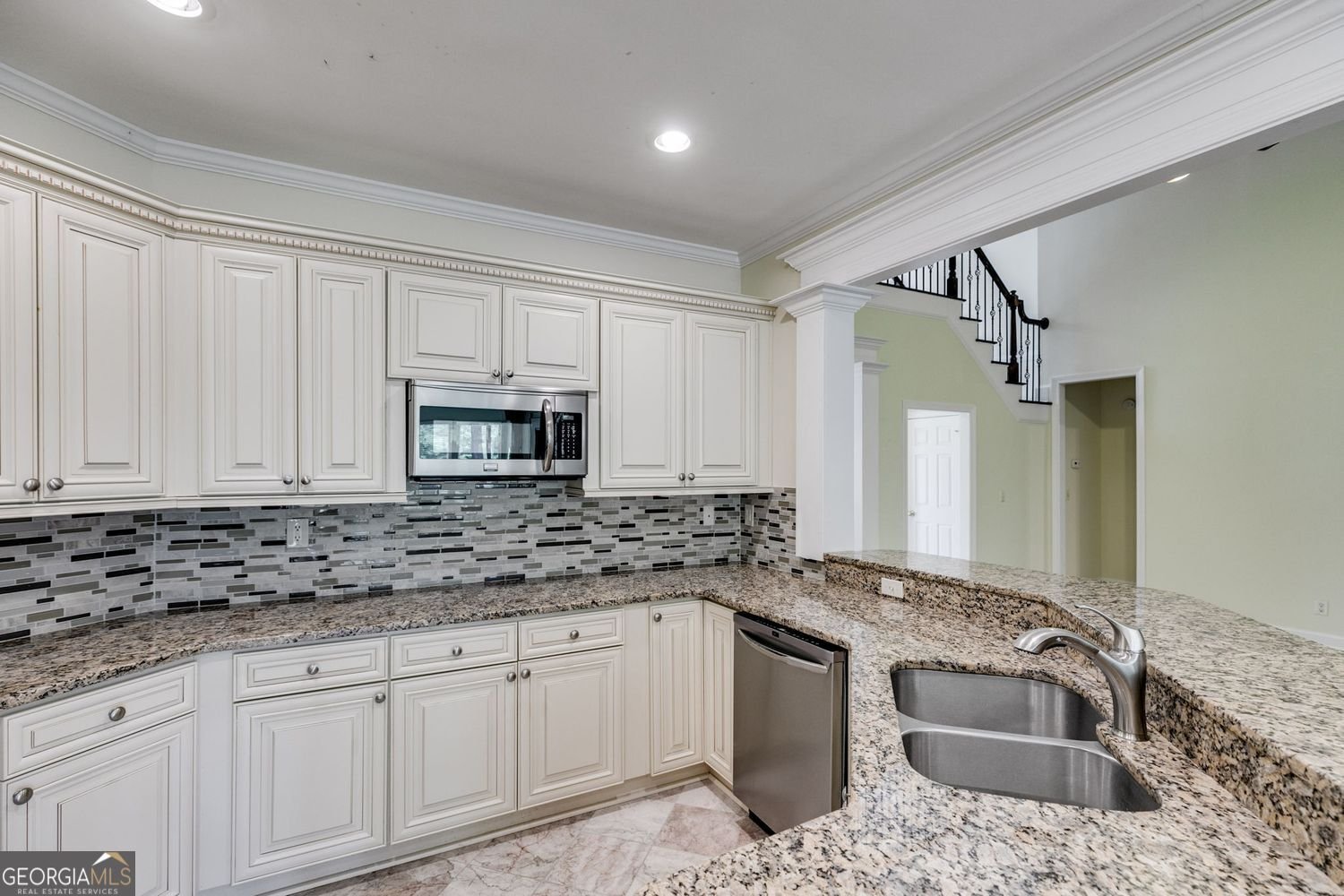 110 Pond View Point Lagrange - Photo 14