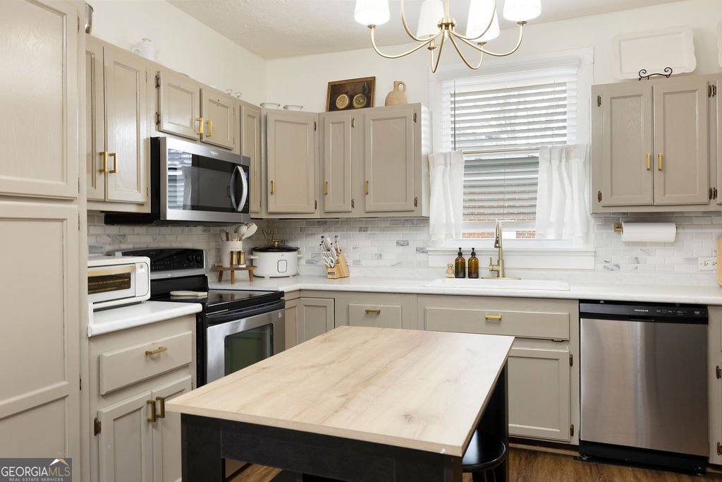 61 Ash Street Rome - Photo 10