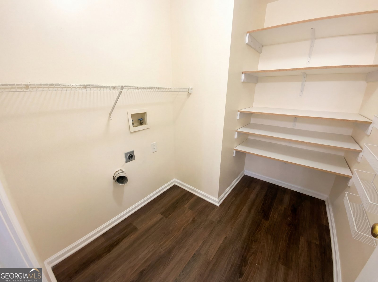 6895 Valley Forest Drive Cumming - Photo 7