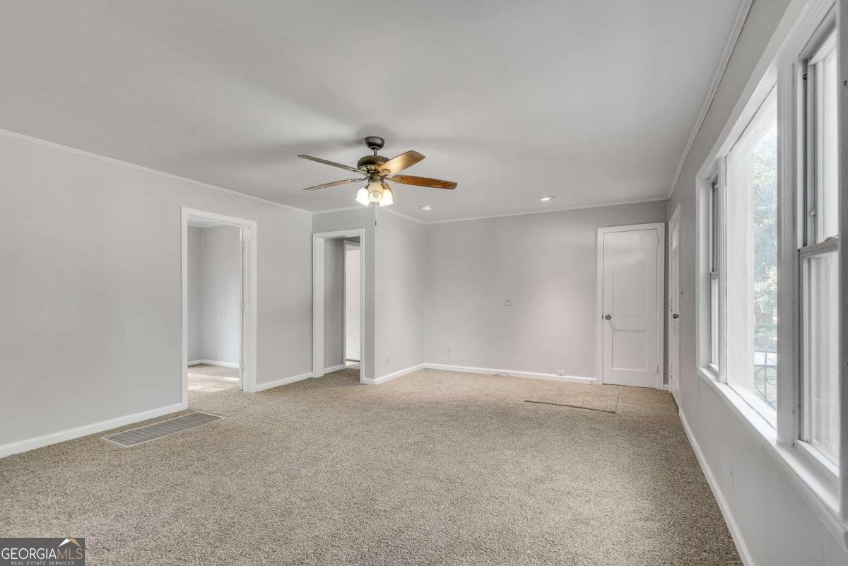 2273 Wallace Drive Atlanta - Photo 9