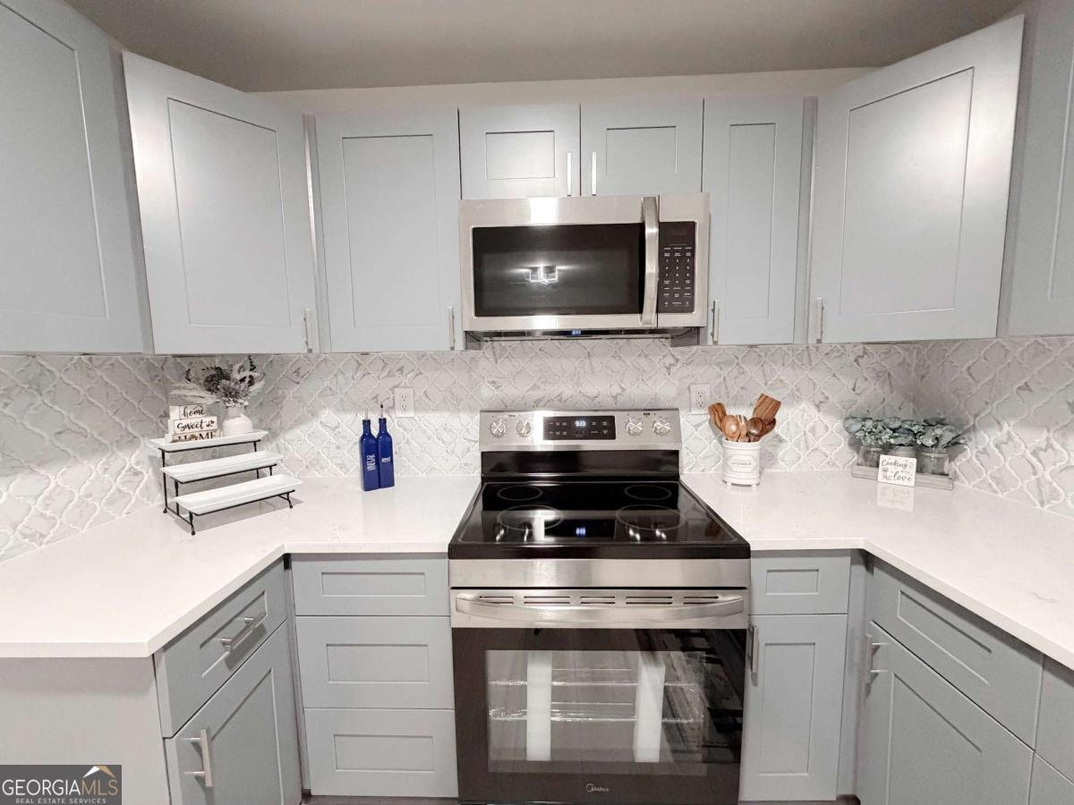 102 Welch Street Stockbridge - Photo 9