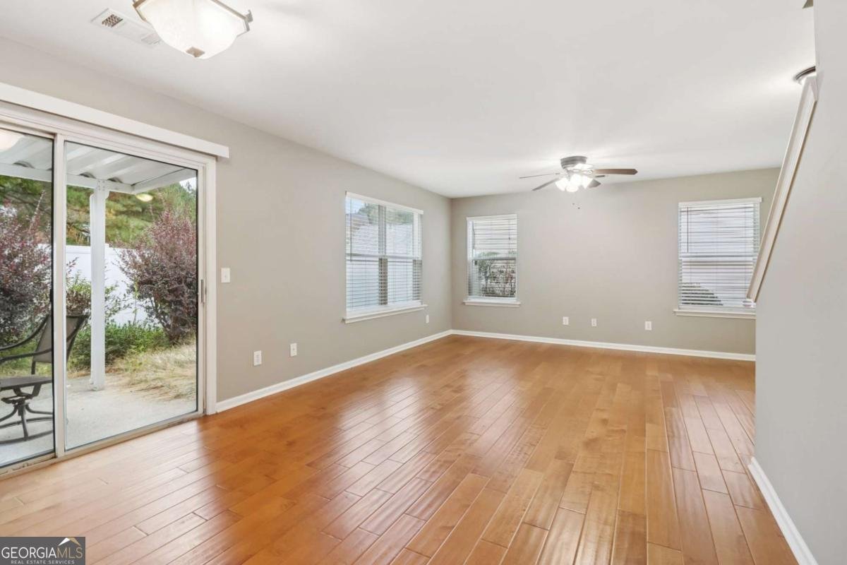 208 Etowah Way Woodstock - Photo 7