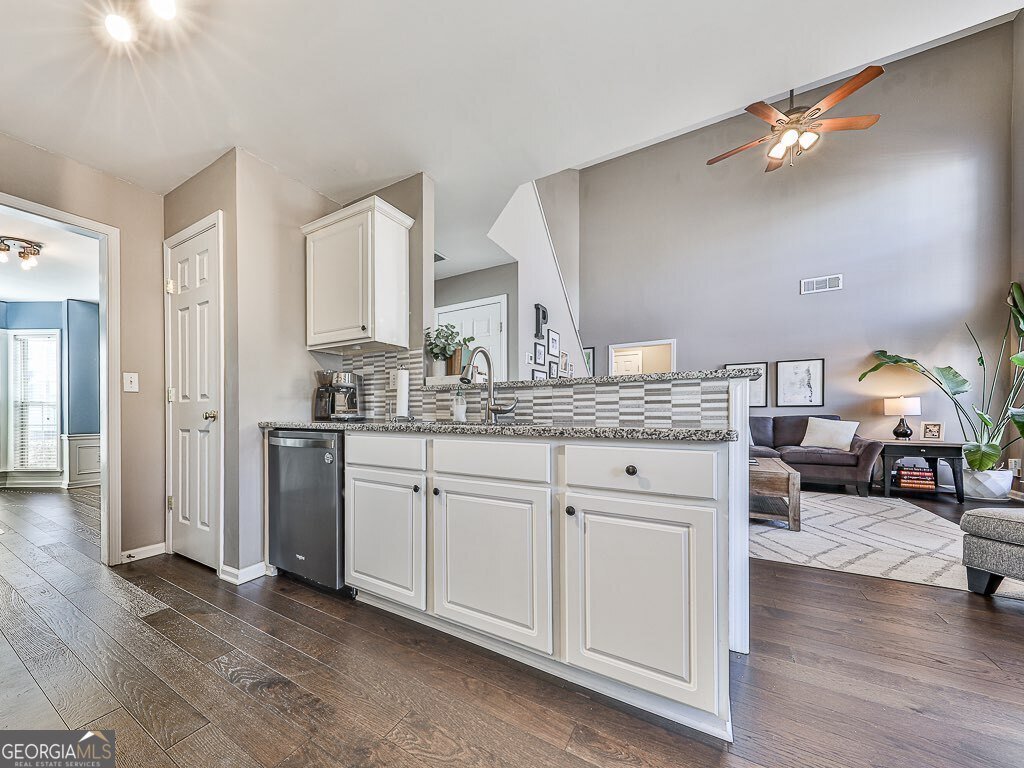 534 Drifton Way Woodstock - Photo 13