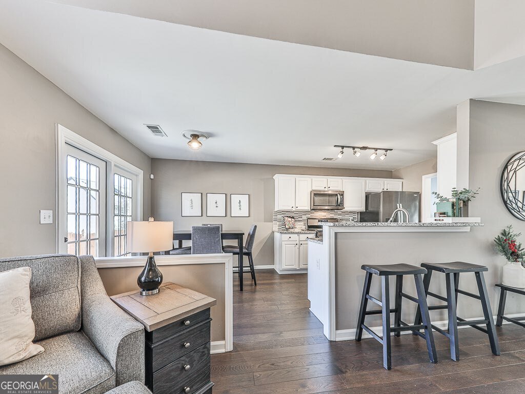 534 Drifton Way Woodstock - Photo 8