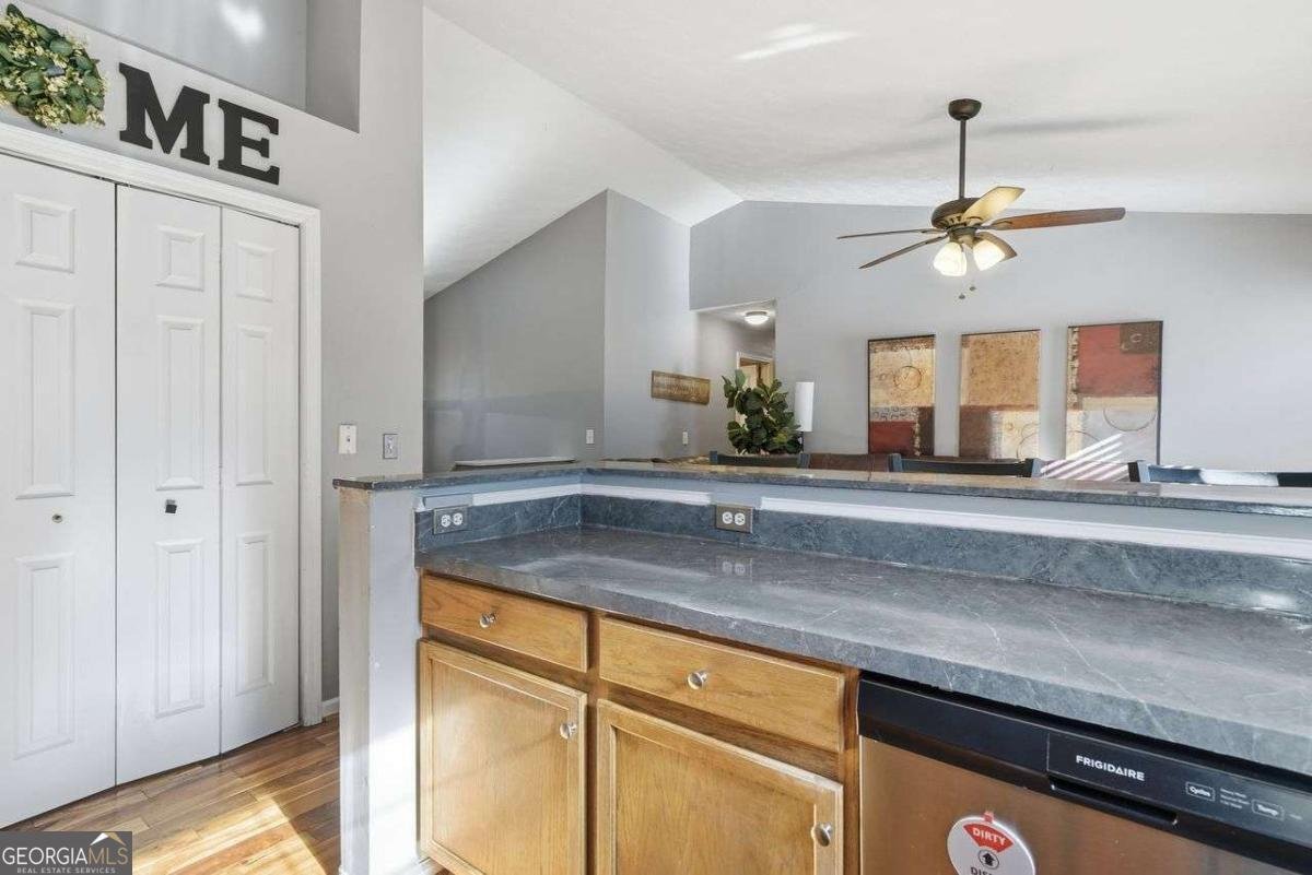 8675 Bayhill Drive Gainesville - Photo 12