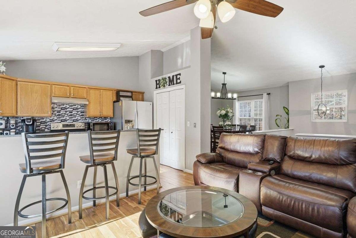 8675 Bayhill Drive Gainesville - Photo 9