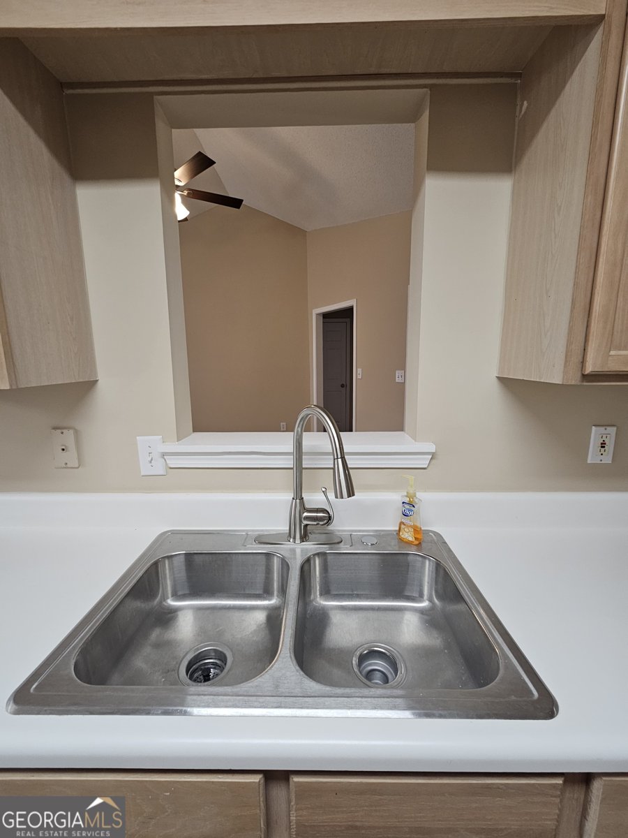 121 Foxchase Court McDonough - Photo 10