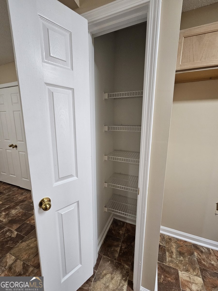 121 Foxchase Court McDonough - Photo 11