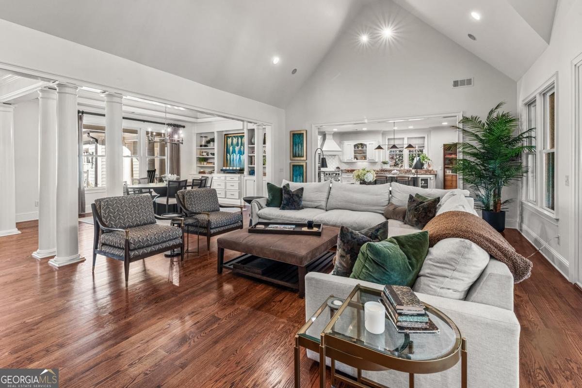 1020 Liberty Bluff Lane Greensboro - Photo 10