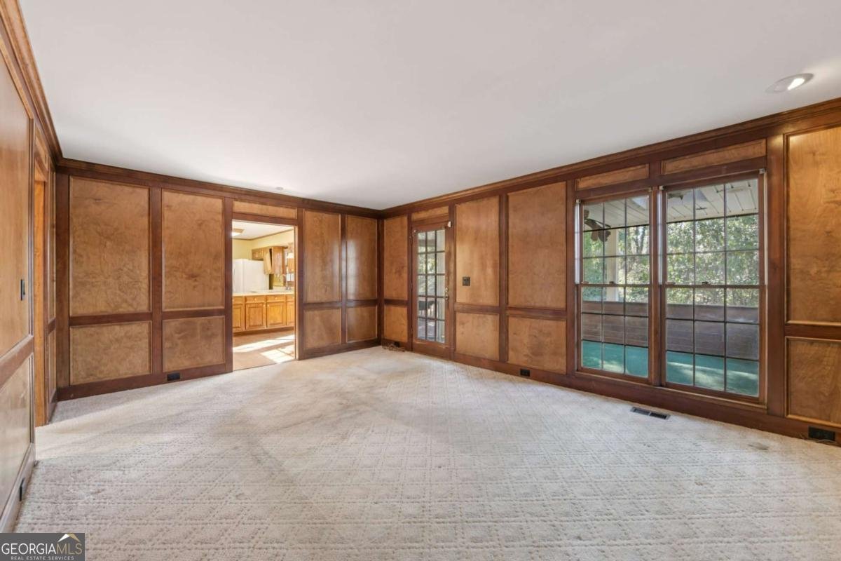 241 Sarah Lane Lawrenceville - Photo 10