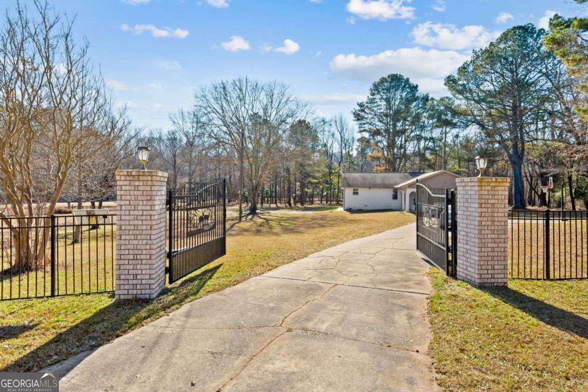 3817 Wages Road Auburn - Photo 1