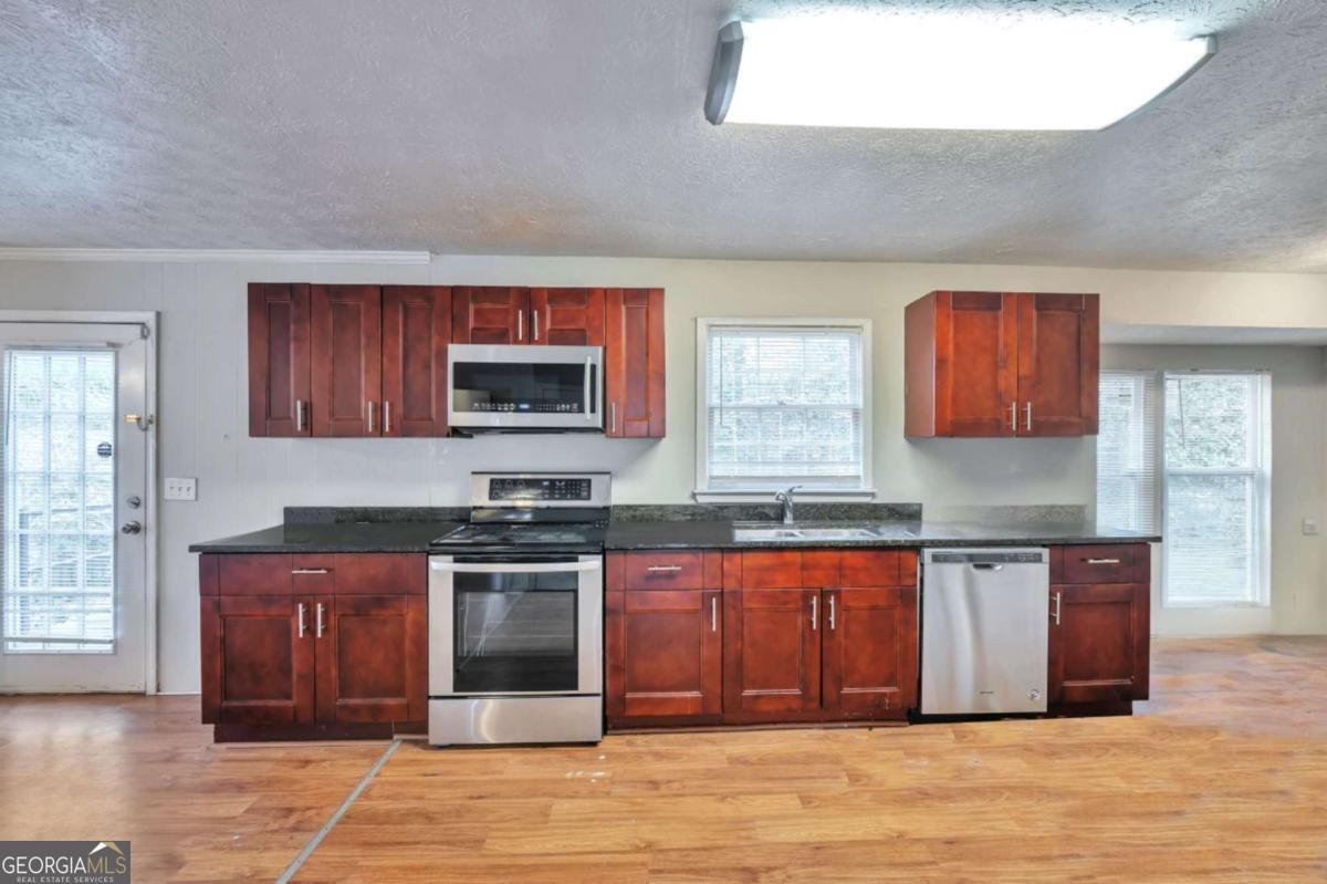 730 Rockborough Drive Stone Mountain - Photo 15