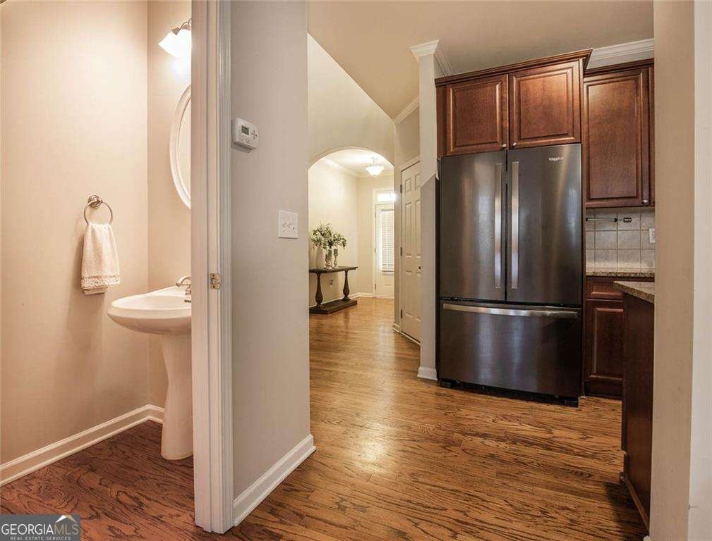 2396 Meadow Falls Lane Duluth - Photo 6