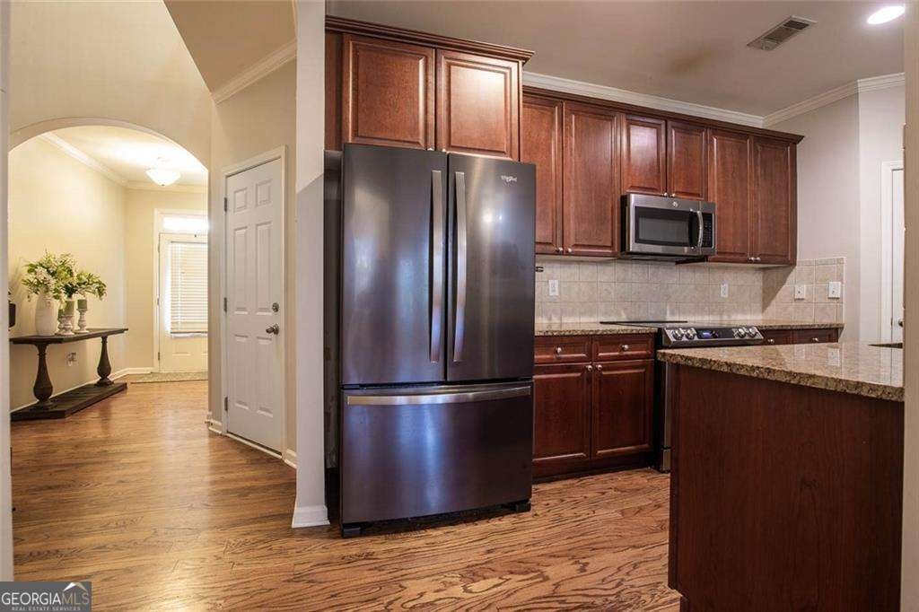 2396 Meadow Falls Lane Duluth - Photo 7