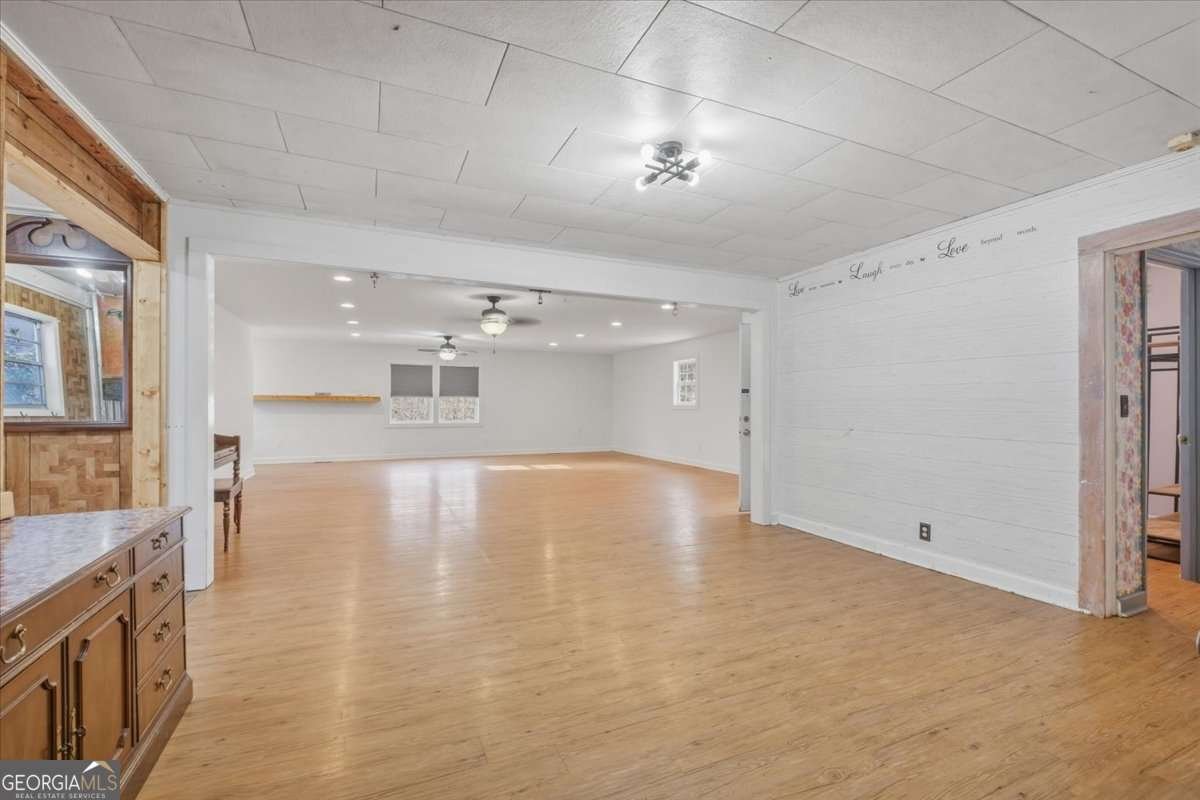 1491 Booze Mountain Road Silver Creek - Photo 11