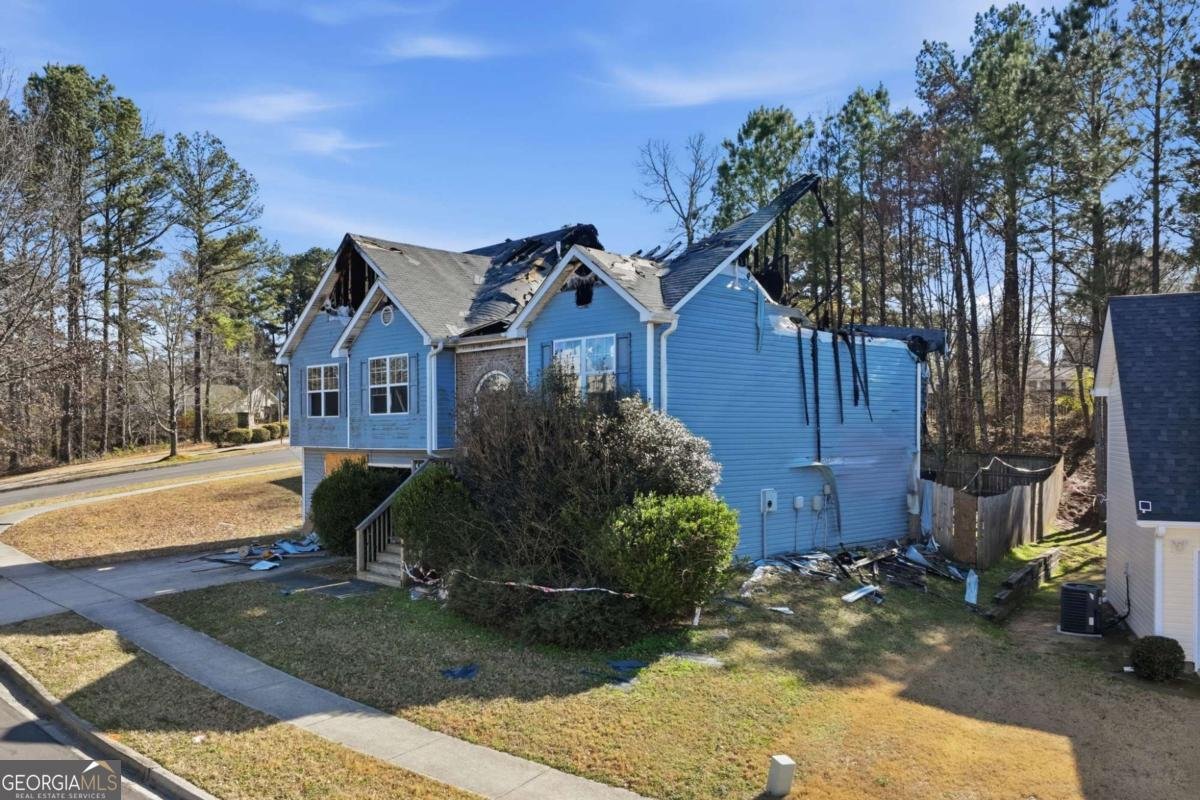 4297 Round Stone Trail Snellville - Photo 1