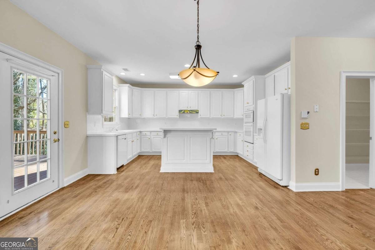 2214 Foxboro Lane Dunwoody - Photo 13