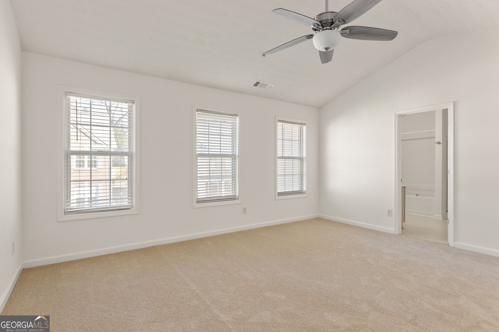 2596 Avery Park Circle Atlanta - Photo 13