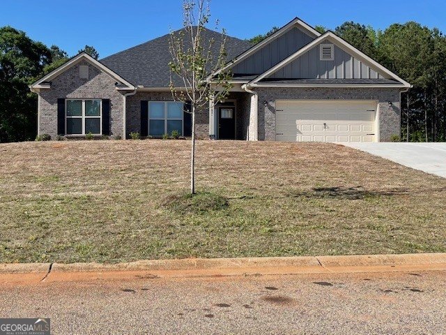 1021 Savannah Way Griffin - Photo 1