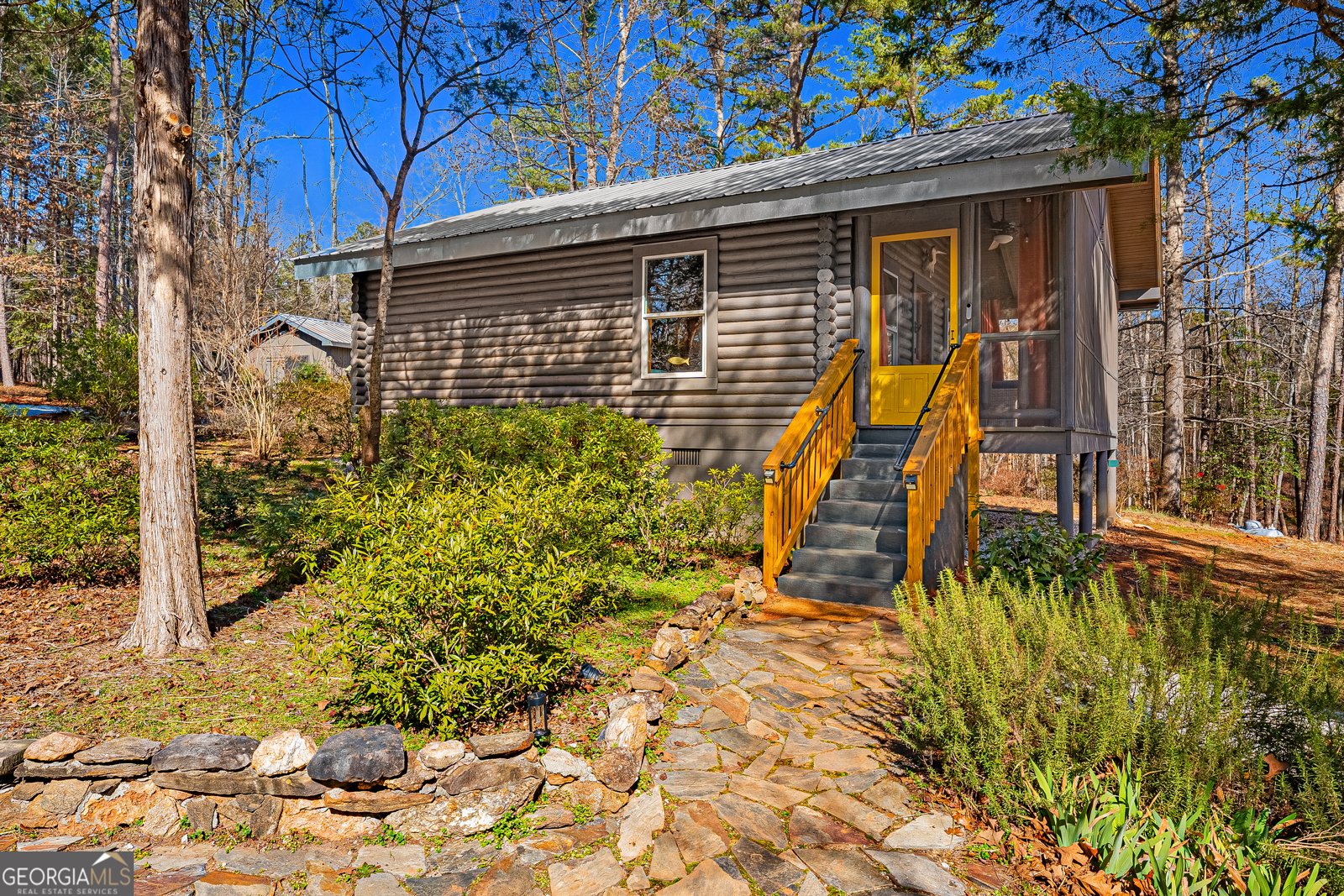 201 Lake Grove Lane Townville - Photo 1