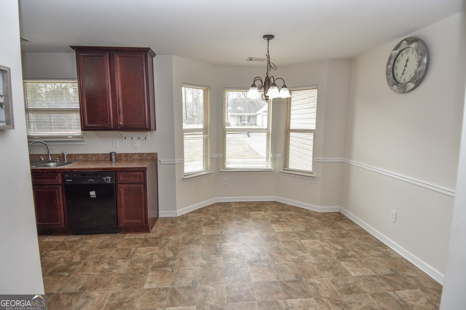 117 Bridle Path Griffin - Photo 14