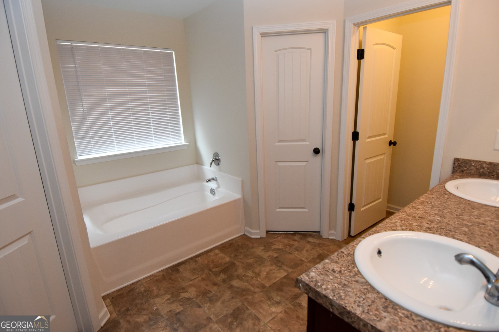 117 Bridle Path Griffin - Photo 29