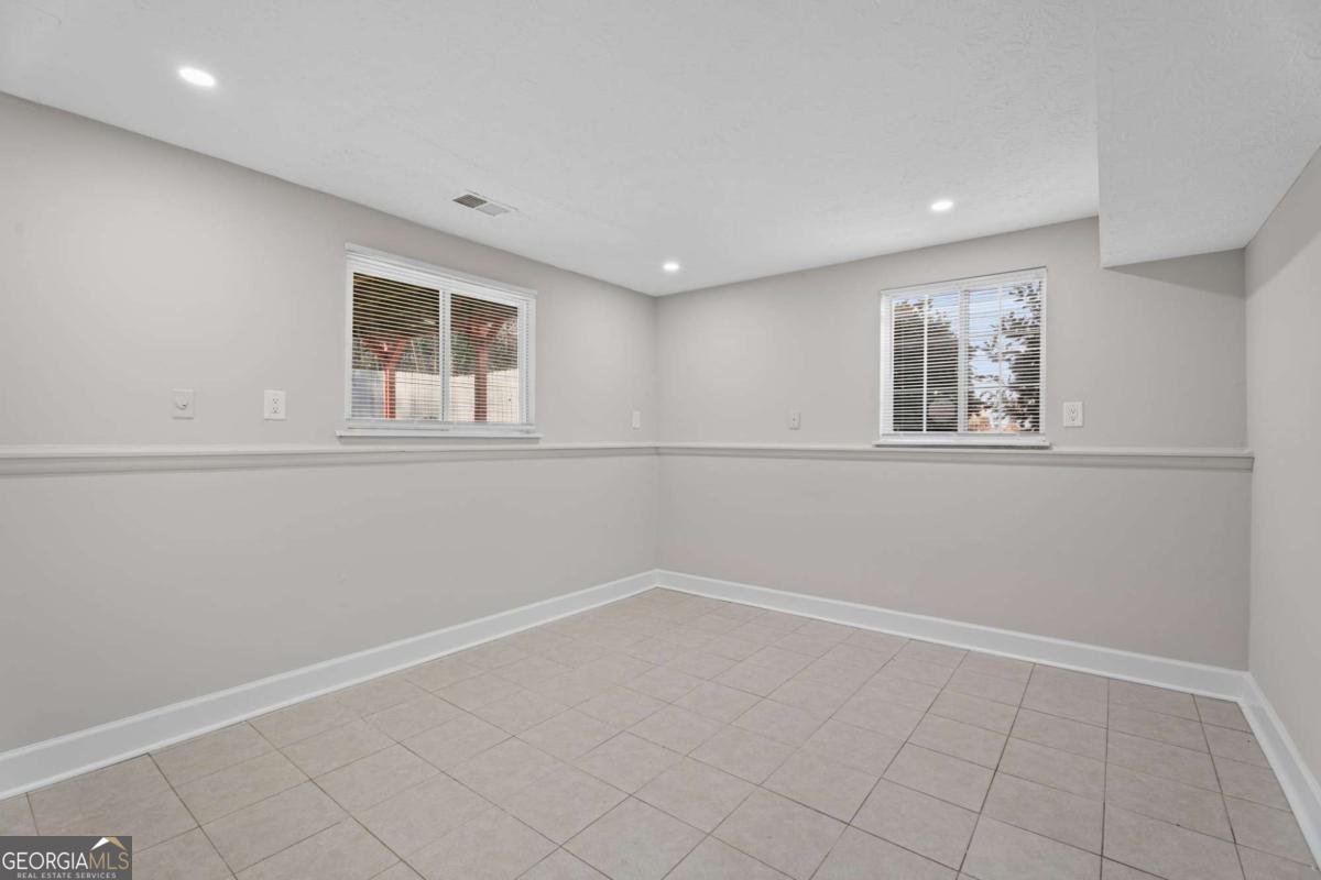 5268 Kinsdale Lane Stone Mountain - Photo 25