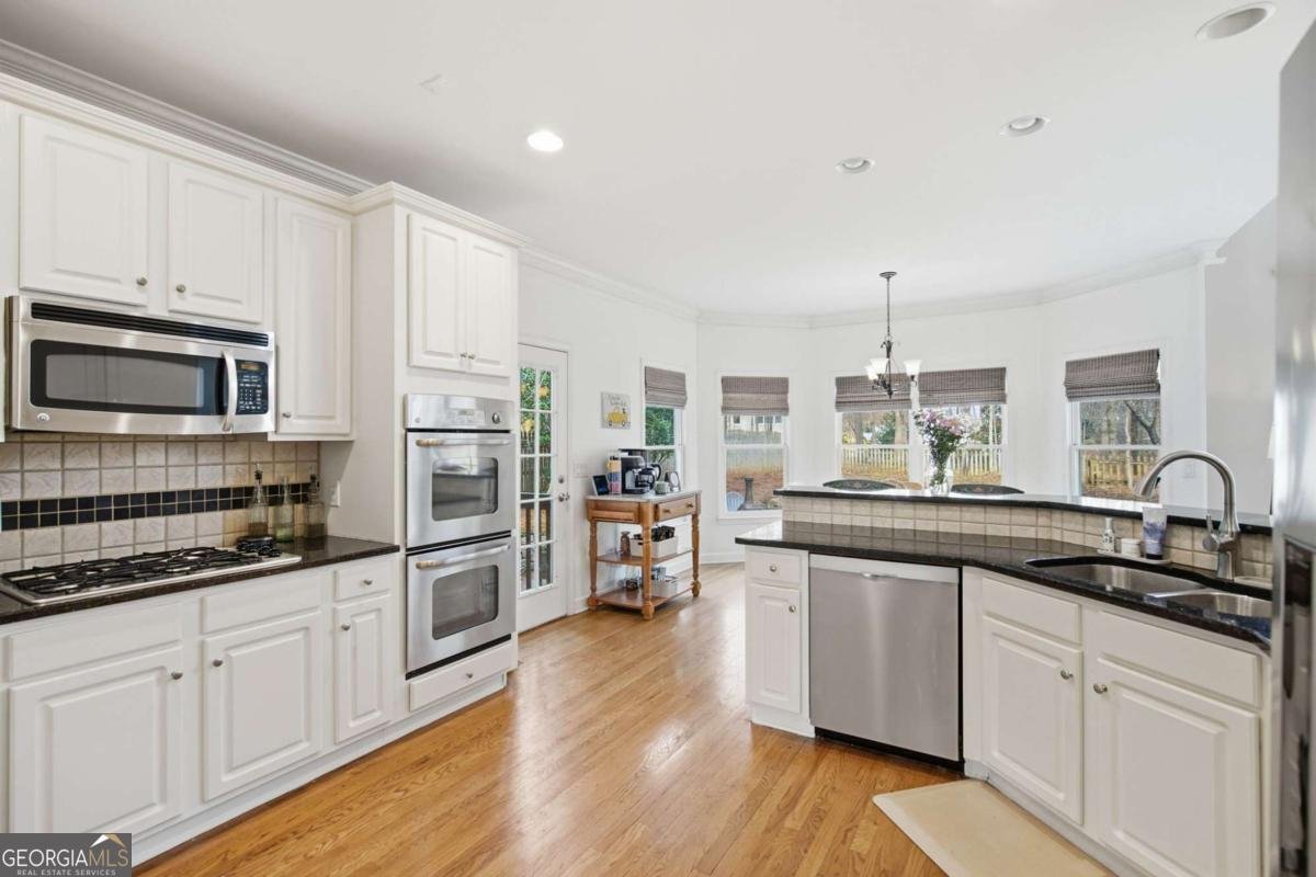 890 Lakefaire Landing Suwanee - Photo 10