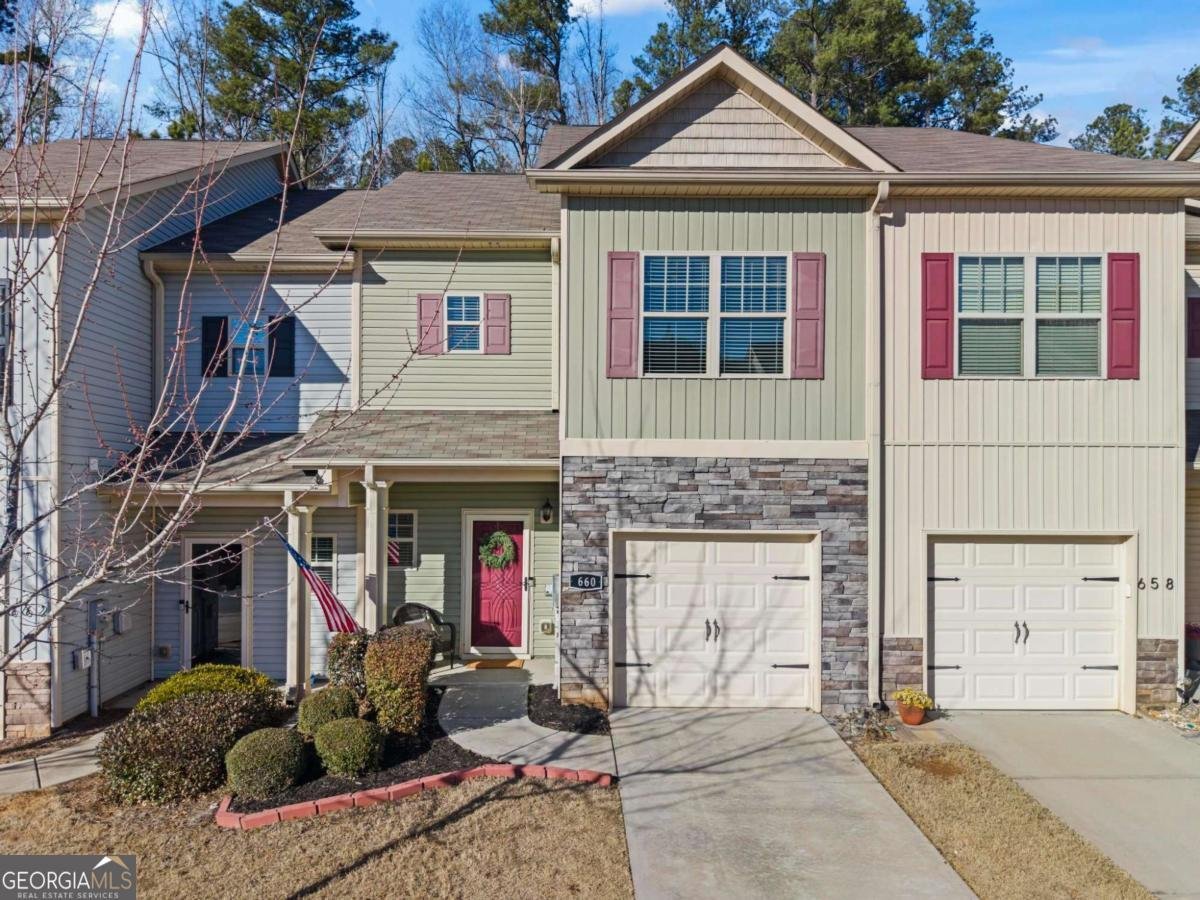 660 Oakside Place Acworth - Photo 1