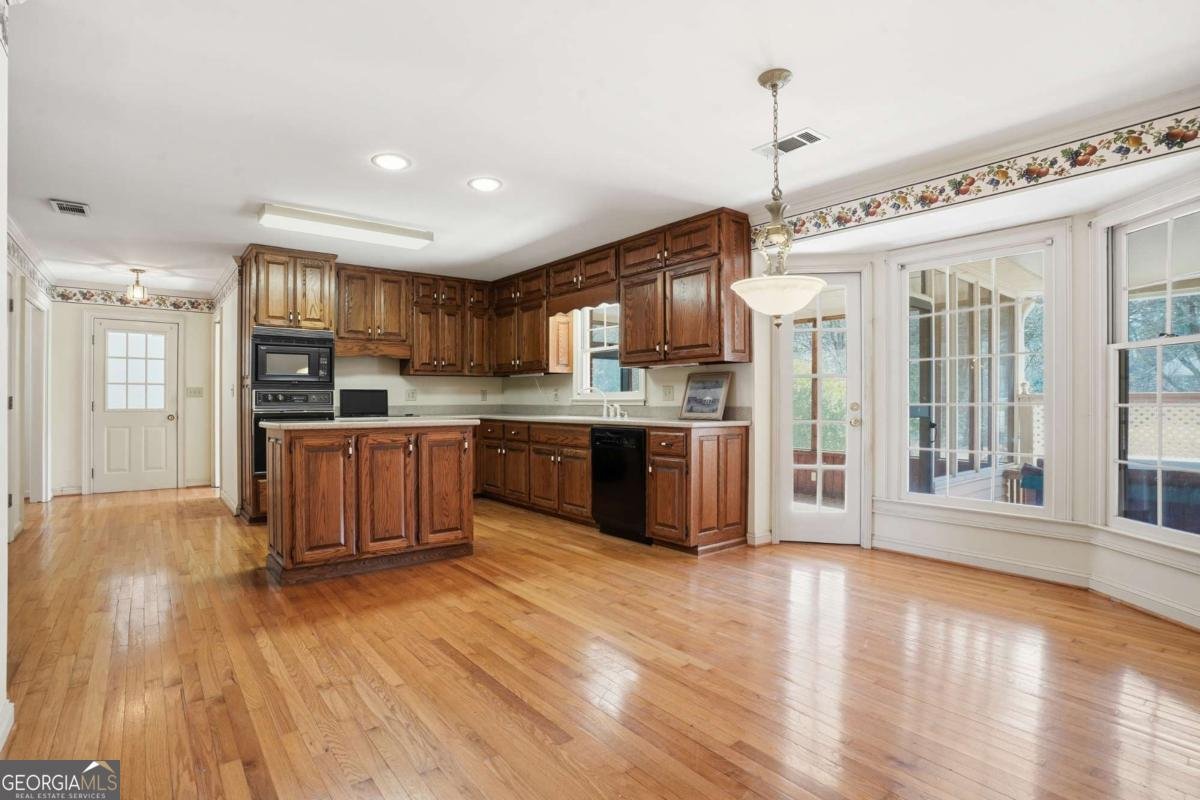 1165 Azalea Circle Conyers - Photo 8