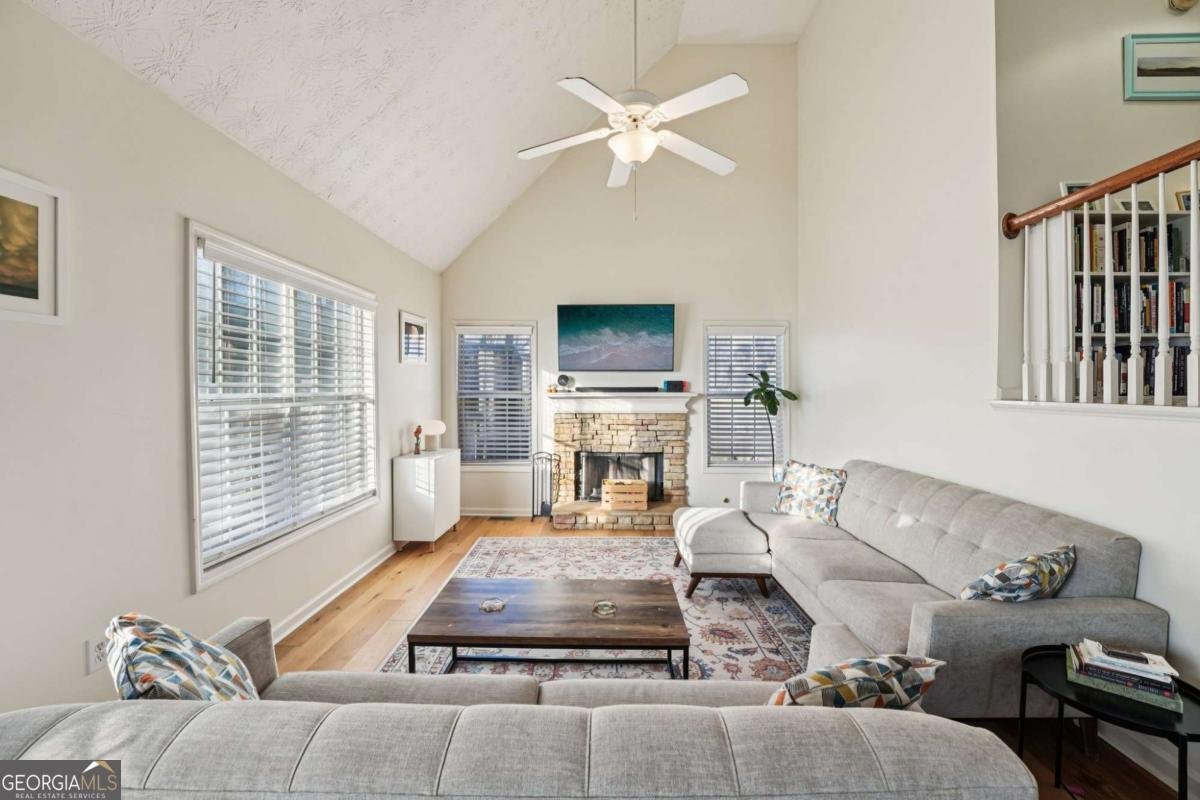 1620 Rushing River Way Suwanee - Photo 6