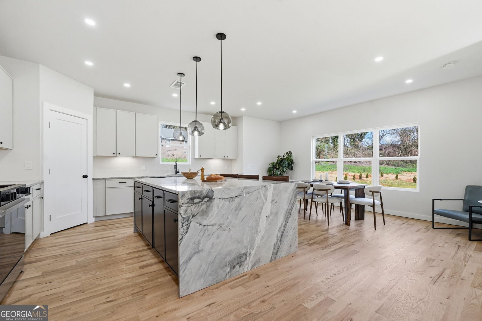 587 Woodland Avenue Scottdale - Photo 13