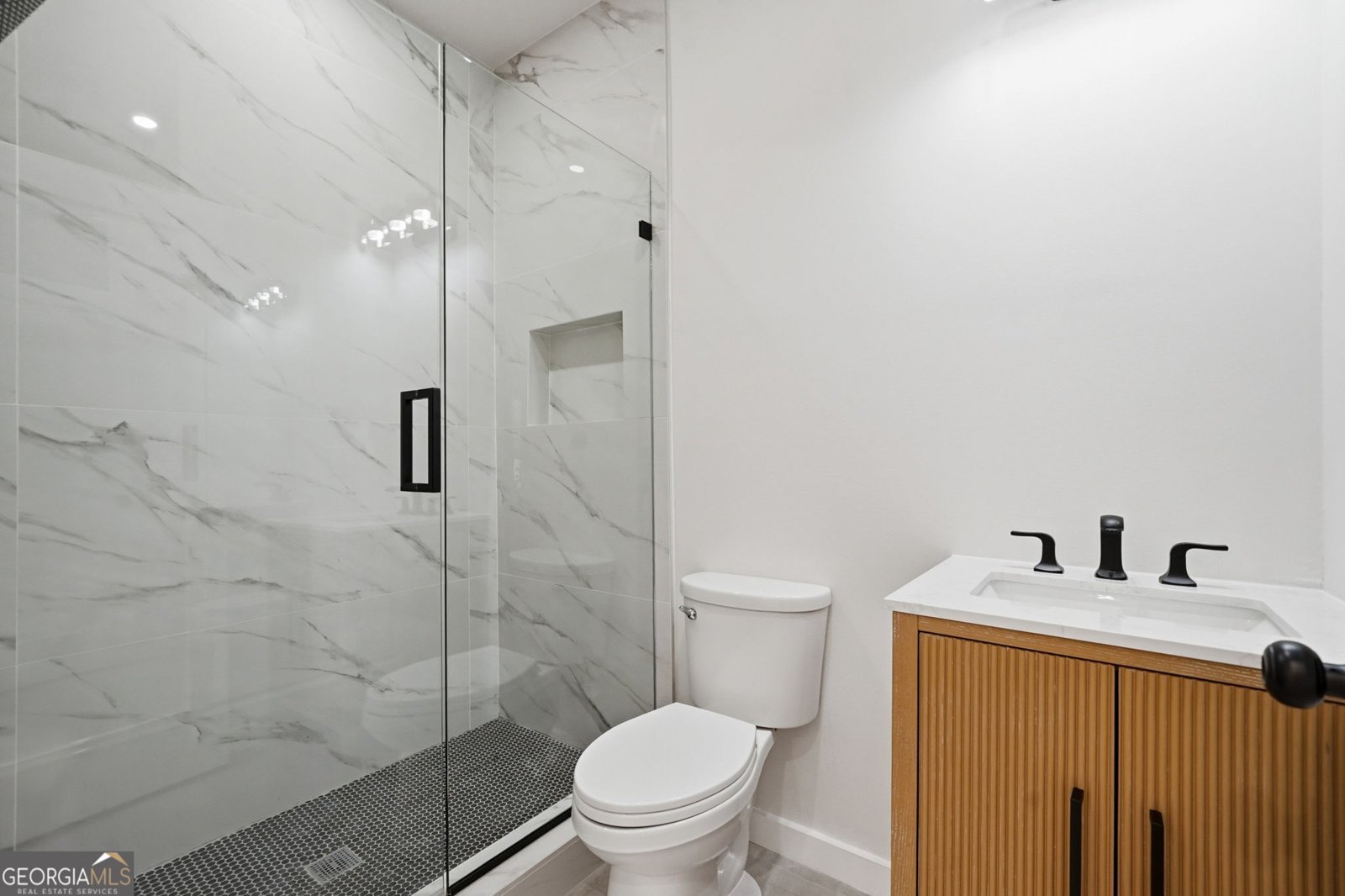 587 Woodland Avenue Scottdale - Photo 35