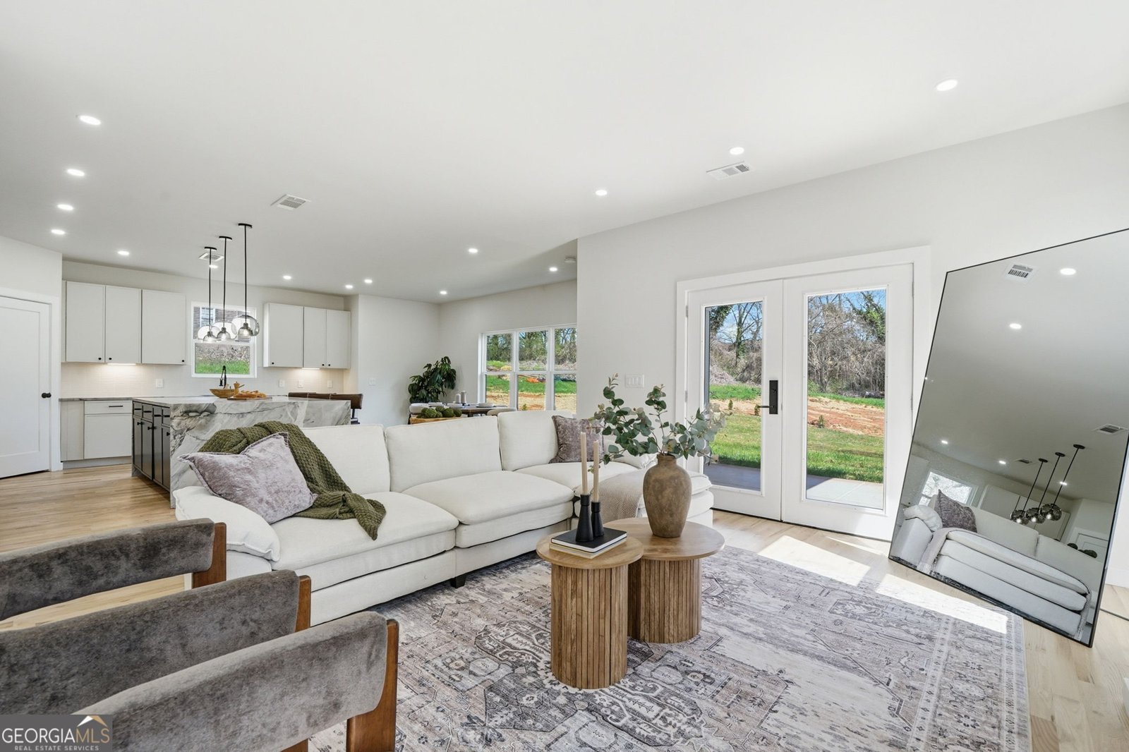 587 Woodland Avenue Scottdale - Photo 8