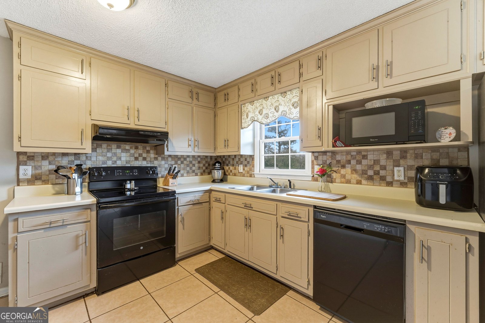 4076 Burnt Hickory Road Marietta - Photo 8