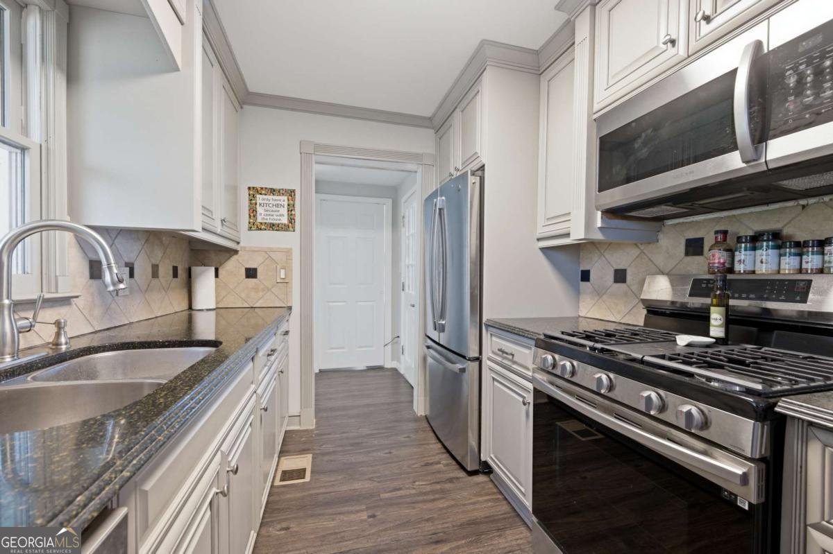 243 Hurt Drive Smyrna - Photo 13