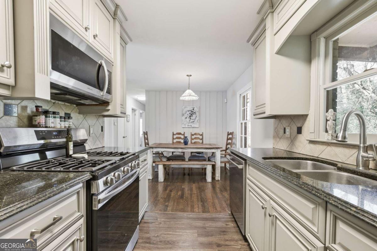 243 Hurt Drive Smyrna - Photo 14