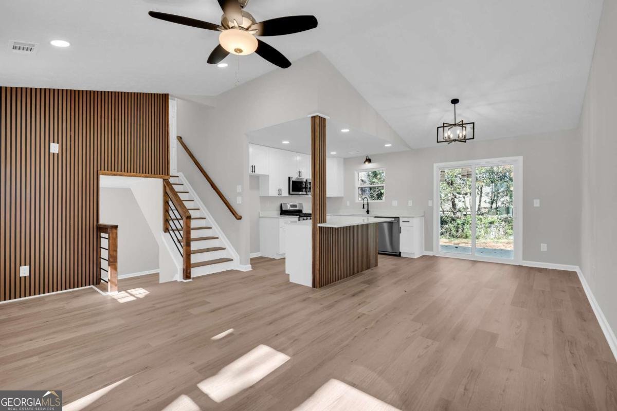 4592 Garden Hills Drive Stone Mountain - Photo 7