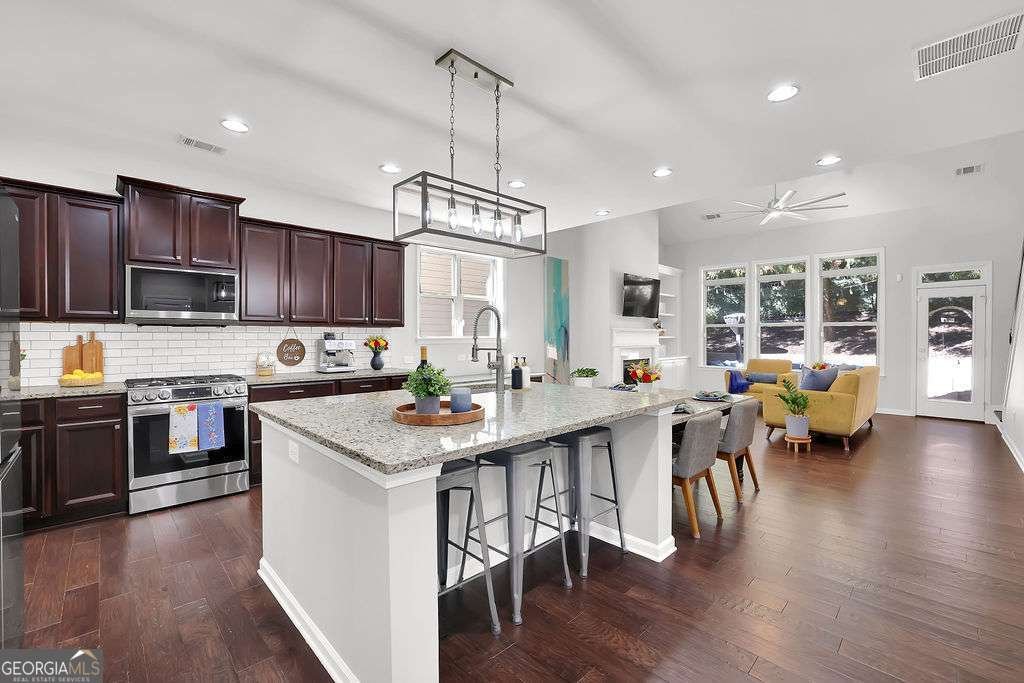 1030 Legacy Lane Milton - Photo 10