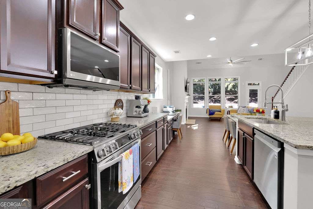 1030 Legacy Lane Milton - Photo 12