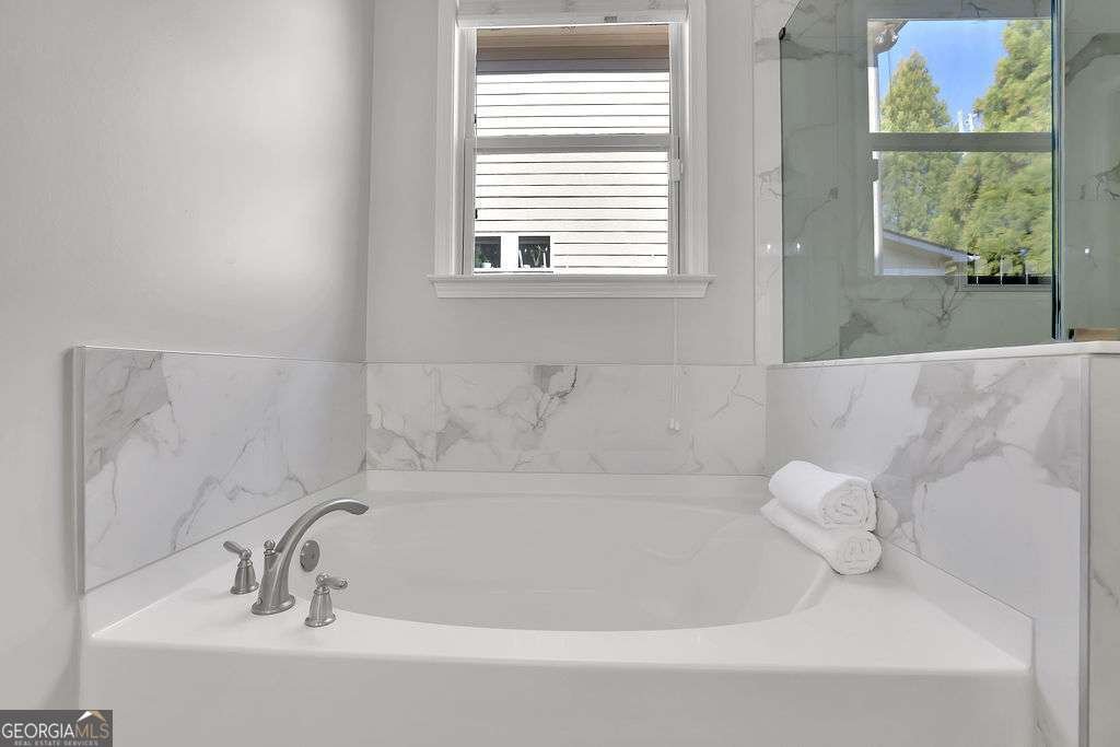 1030 Legacy Lane Milton - Photo 22