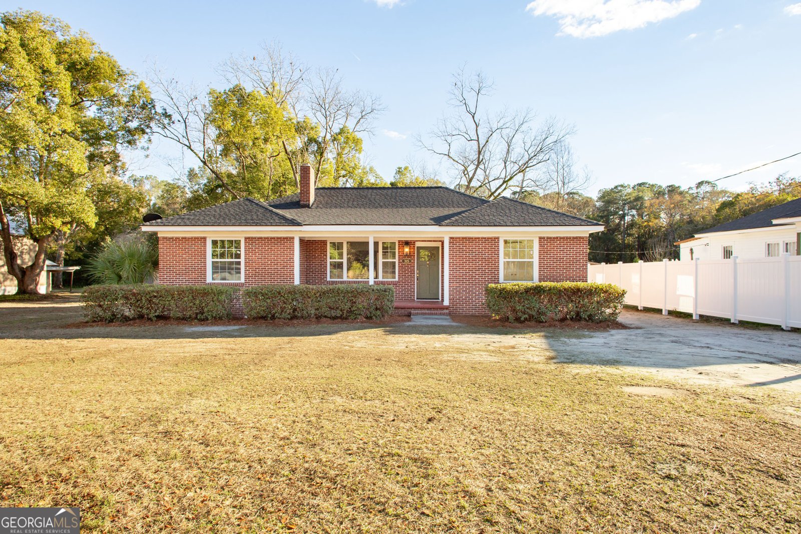 315 Strickland Avenue Blackshear - Photo 1