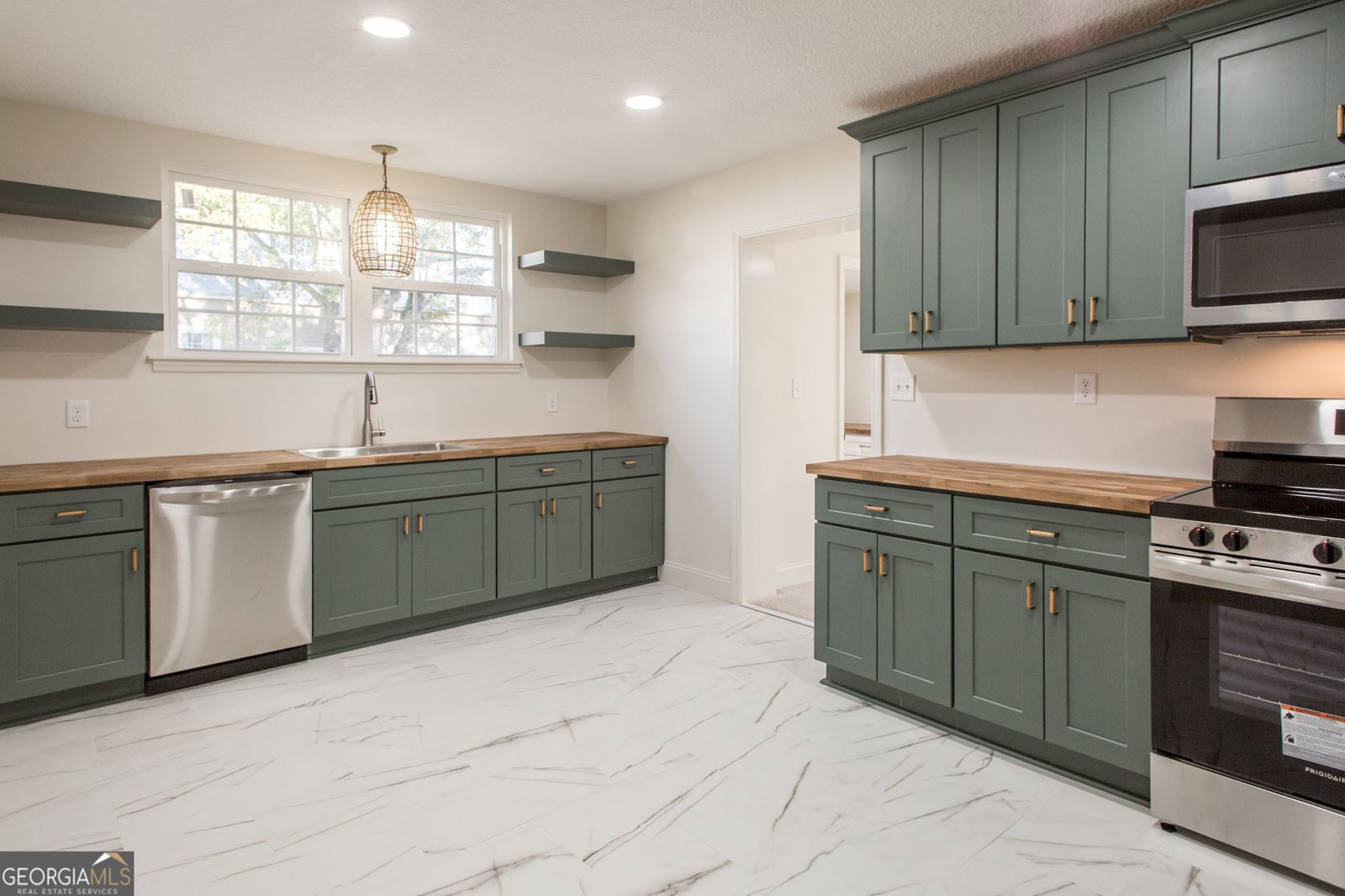 315 Strickland Avenue Blackshear - Photo 12