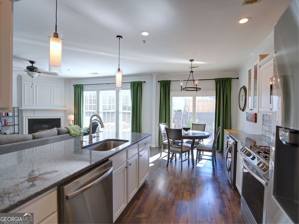 290 Regent Square Woodstock - Photo 10