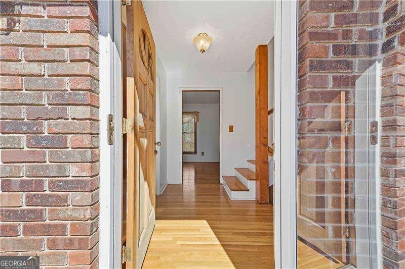 213 Parkwood Drive Kennesaw - Photo 1