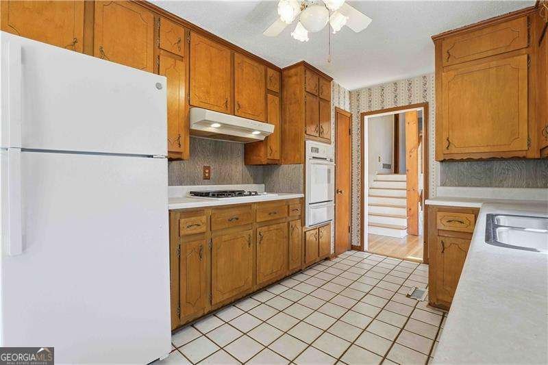 213 Parkwood Drive Kennesaw - Photo 10