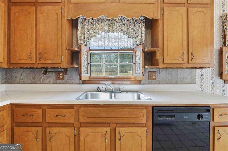 213 Parkwood Drive Kennesaw - Photo 12