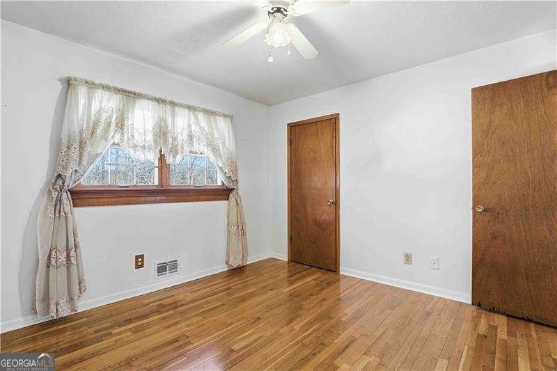 213 Parkwood Drive Kennesaw - Photo 18