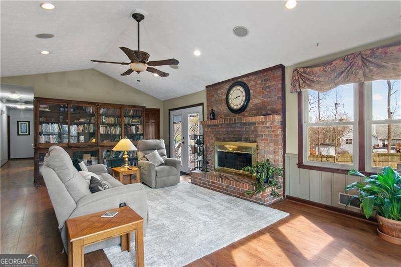 142 Lynford Lane Woodstock - Photo 9